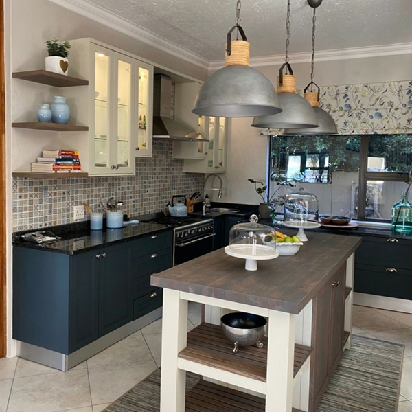 SB Custom Kitchen Facelift Meyersdal