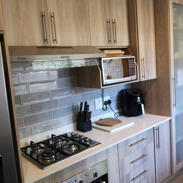 SB Custom Kitchen Facelift Sunward Park